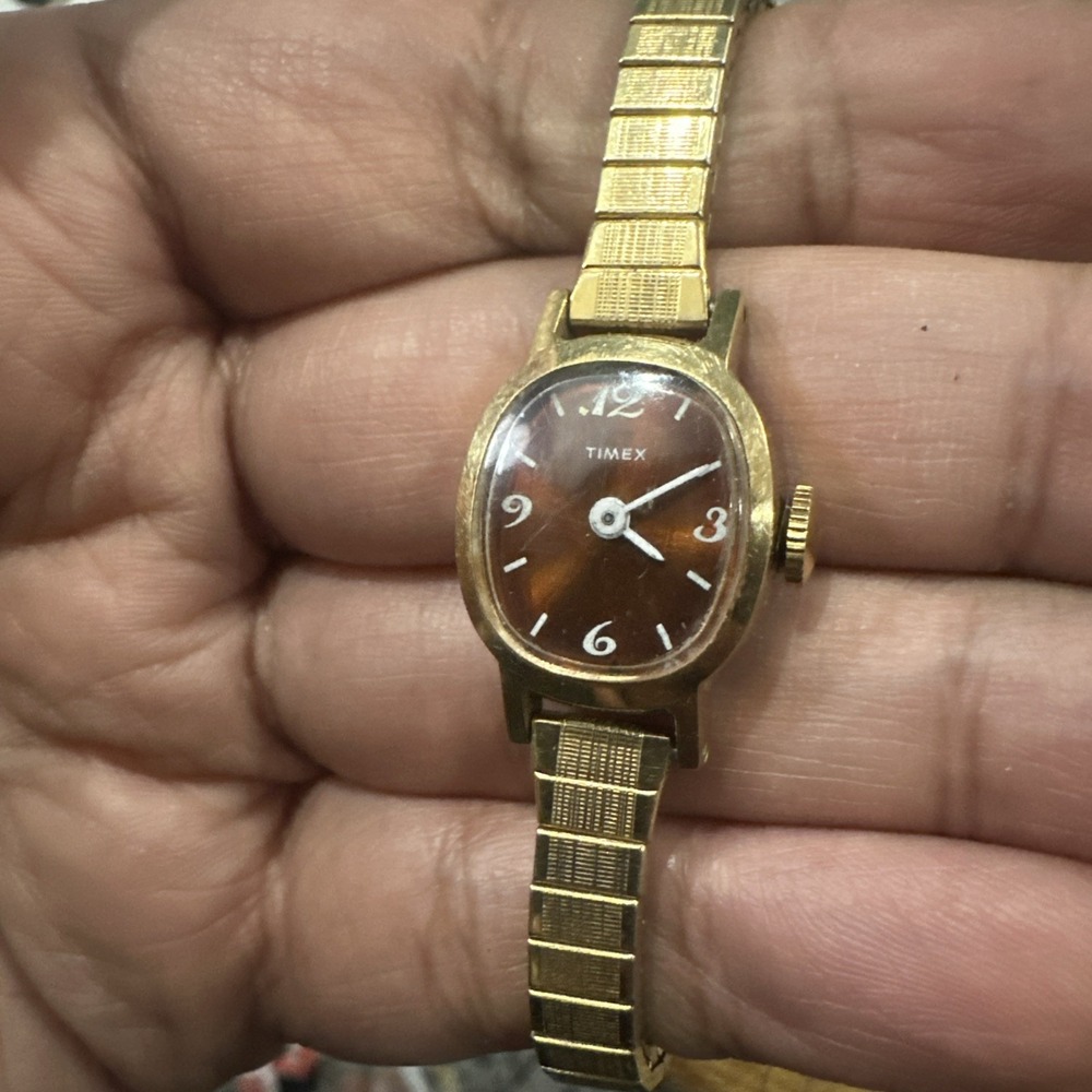 Works Vintage Timex Brown Dial Womens Watch Manual Wind Gold 17mm - Running Fast